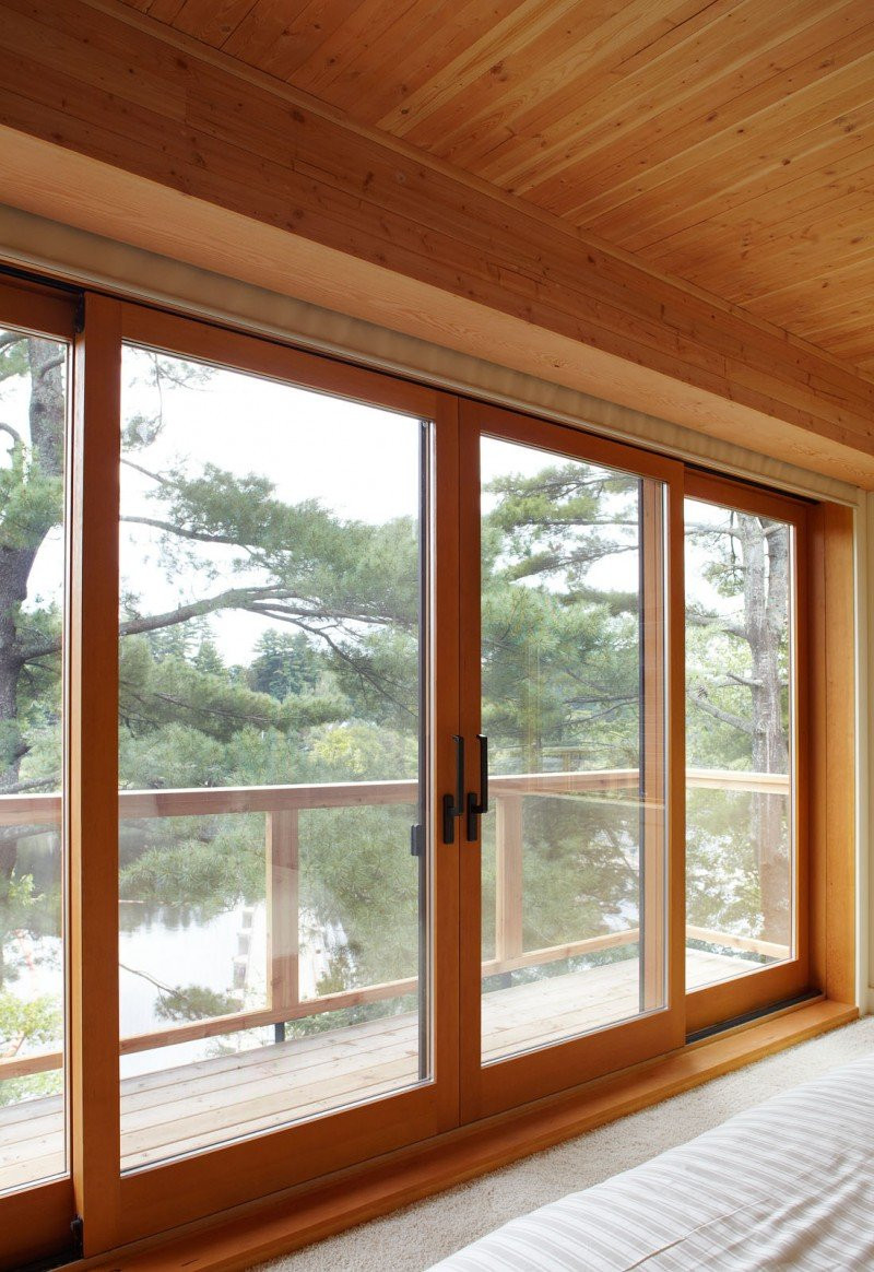 Klizni drveni prozor 1400 mm x 1400 mm