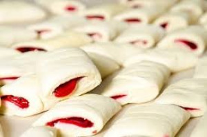 Lisnato tijesto s višnjom