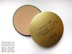 Kameni puder nude