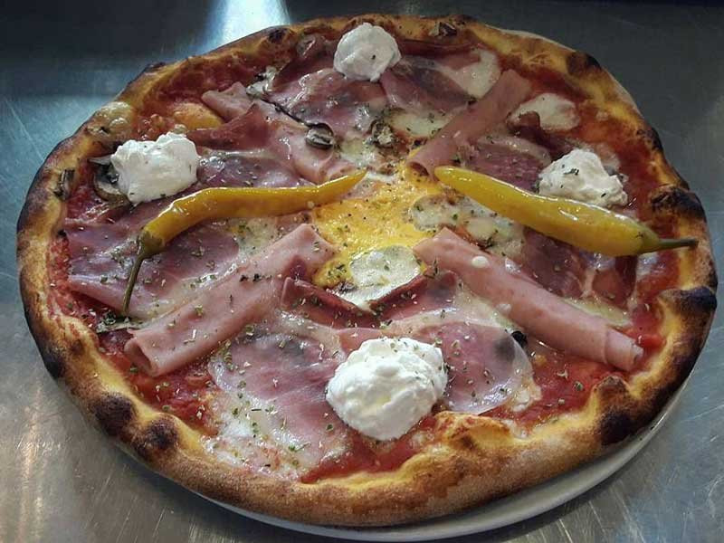 Pizza Serbia