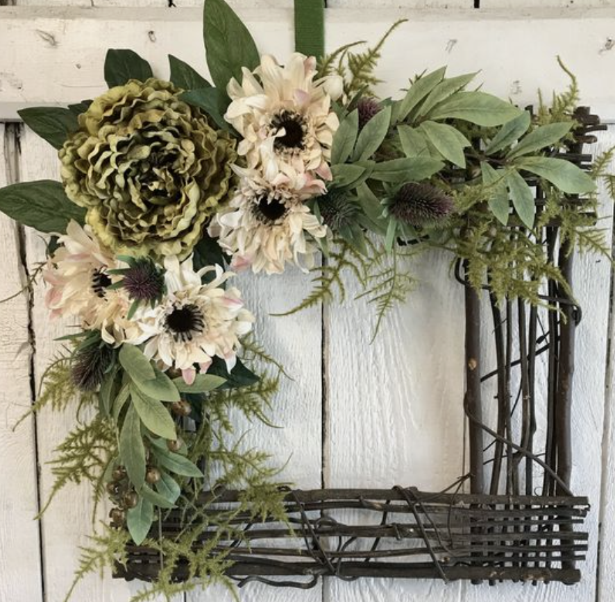 Special Square Wreath 