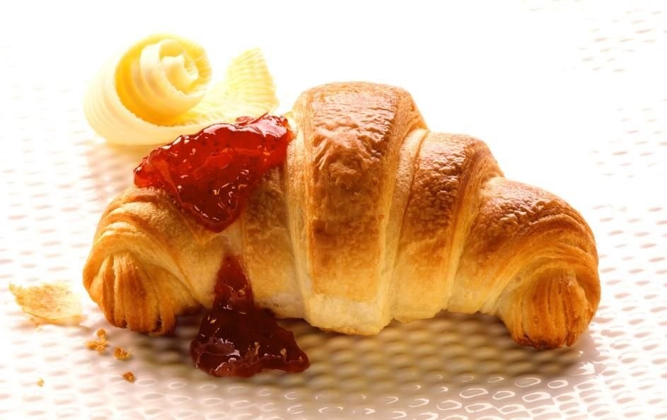 Kroasan sa filom od jagode