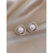 Minđuše sa biserom