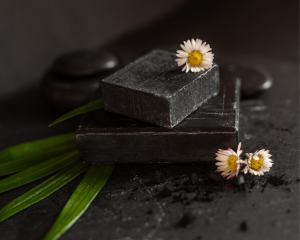 Pripodni sapun za lice sa aktivnim ugljem