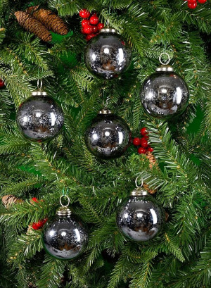 Set hromiranih ukrasa