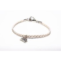 narukvica sa priveskom