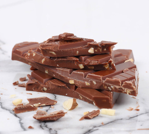 Crna čokolada sa listićima badema