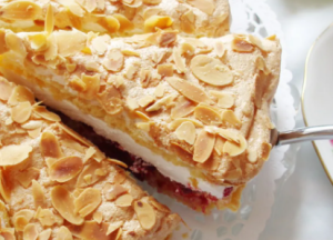 Badem kolač sa višnjama